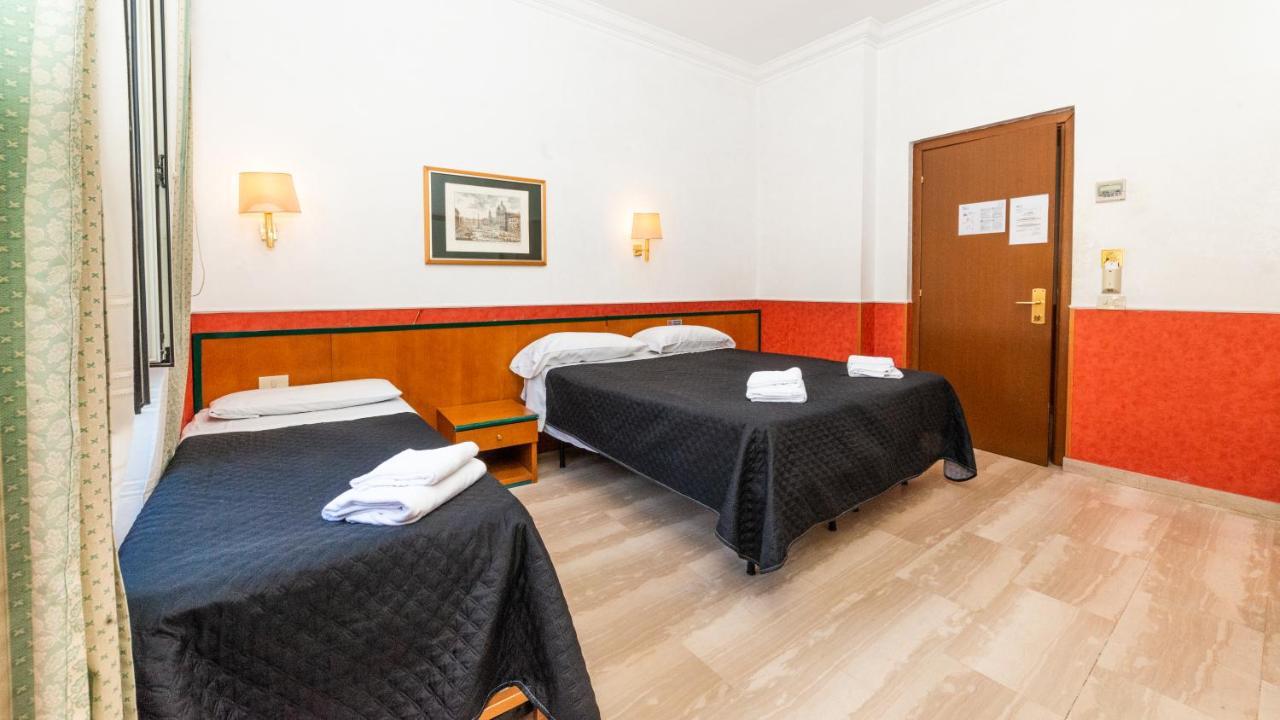 Hotel Center 1 Рим Екстериор снимка